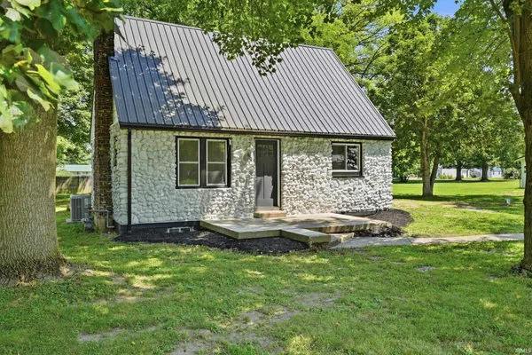 $197,900 | 554 Grant Street, Rome City, IN 46784