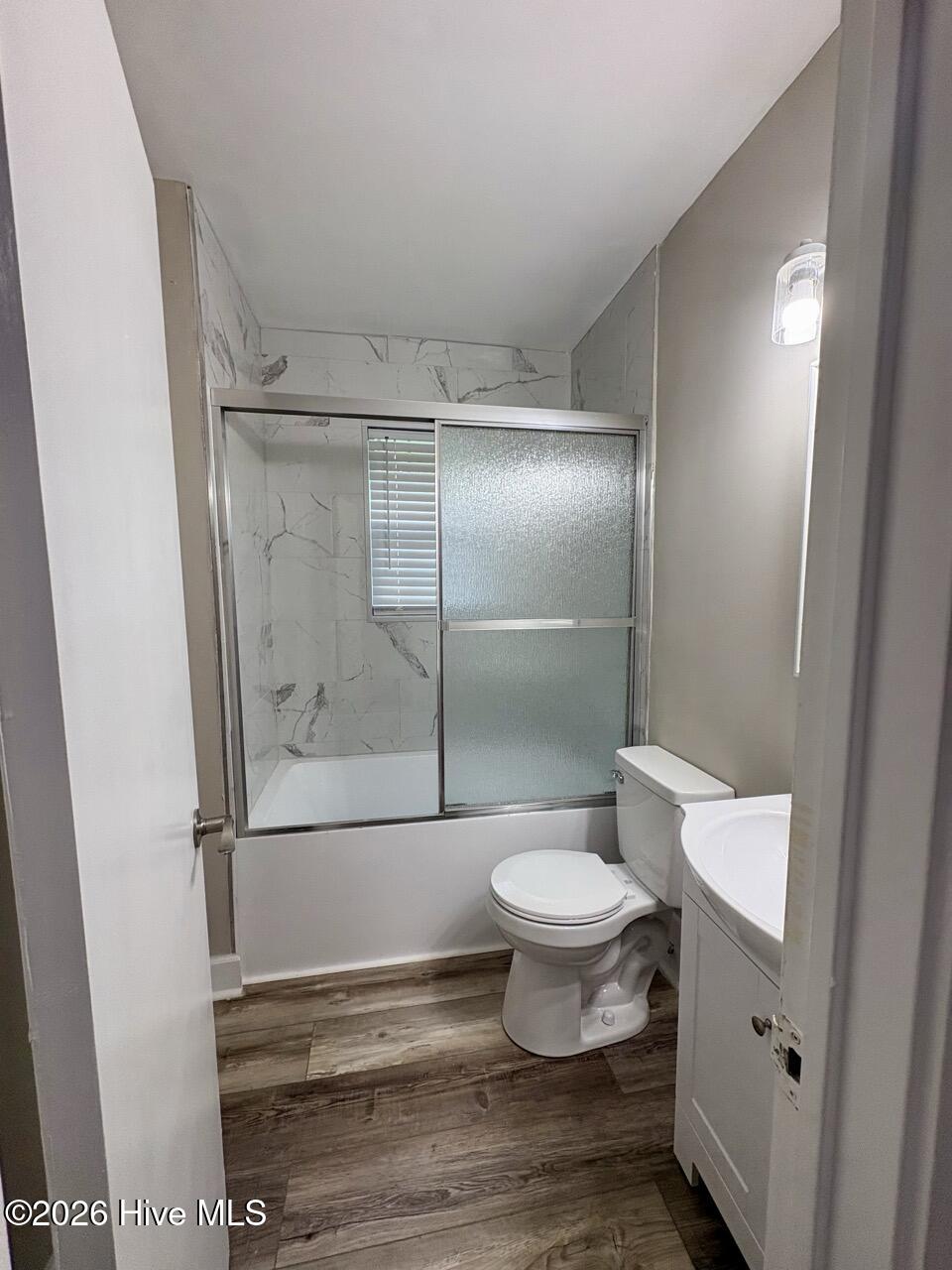 2846 Walton Way, Unit 7 Augusta, GA 30909 - Photo 21 of 25 upstairs bath'