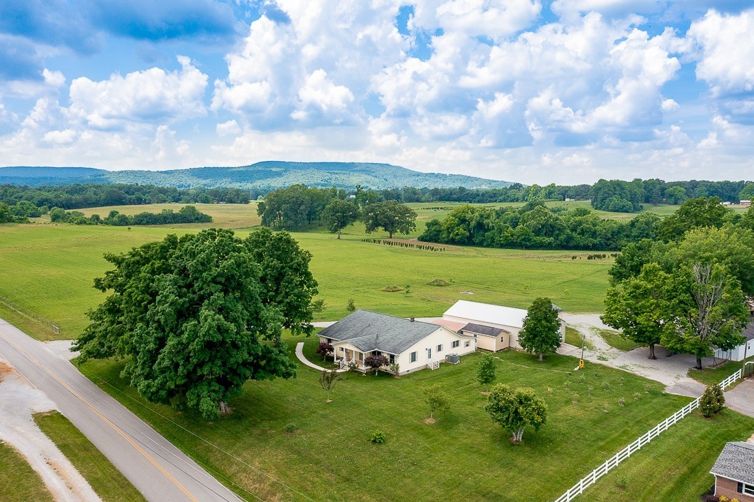 226 Old Shellsford Road McMinnville, TN 37110 - Photo 4 of 60 Gallery Image 4
