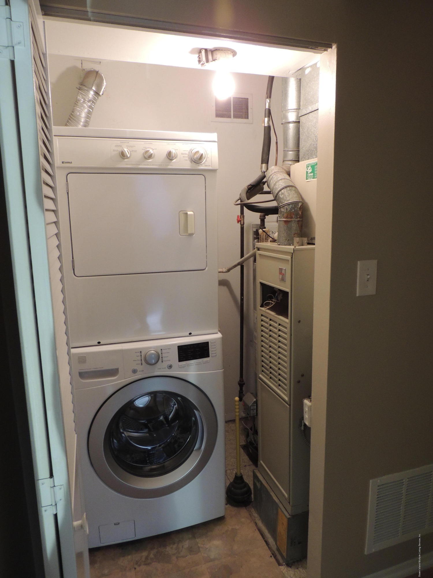 4185 Amboy Road, Unit 6B Staten Island, NY 10308 - Photo 11 of 13 AMBOY-11