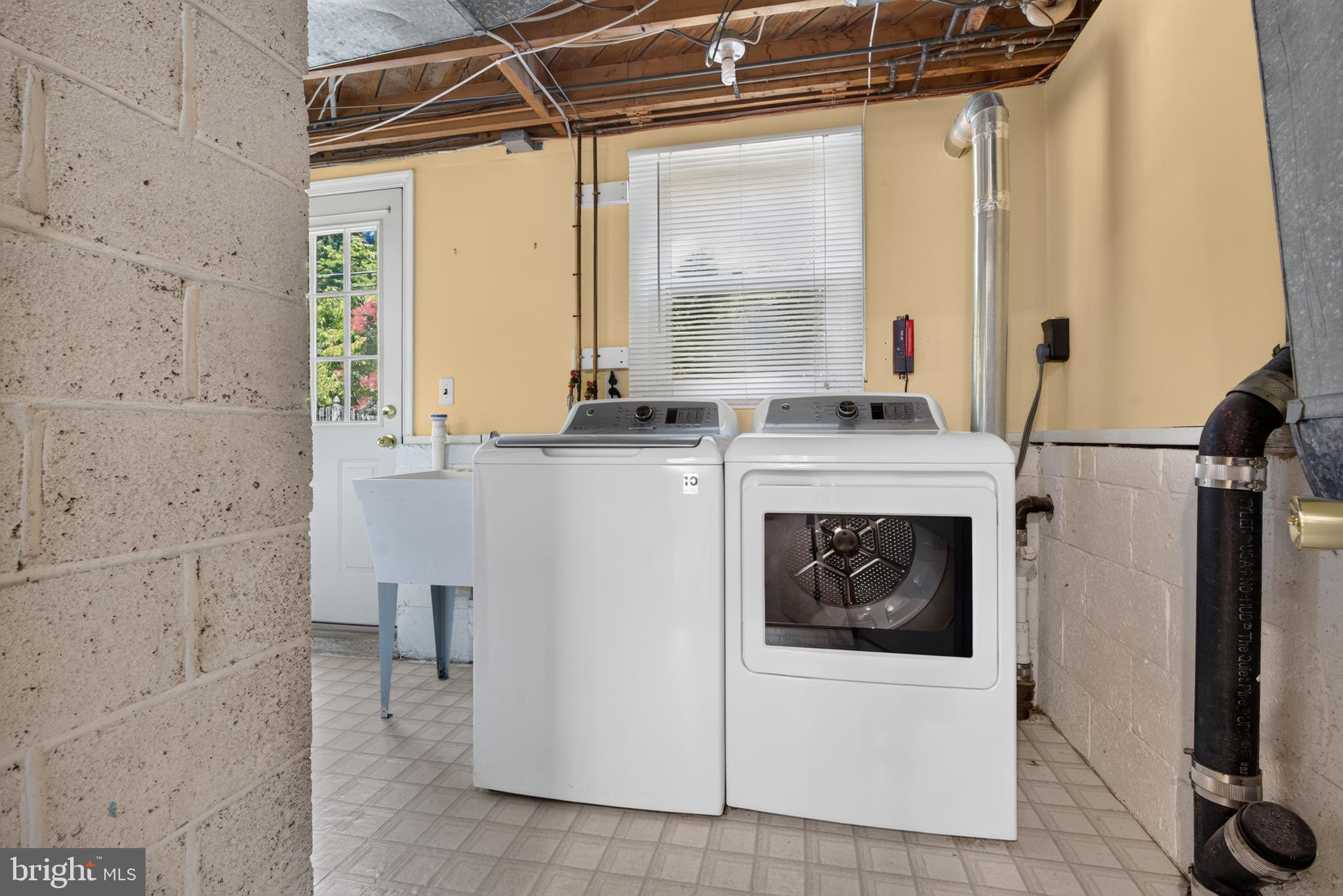 3 North Hilltop Road Baltimore, MD 21228 - Photo 21 of 34 Laundry/utility room on lower lvl #1