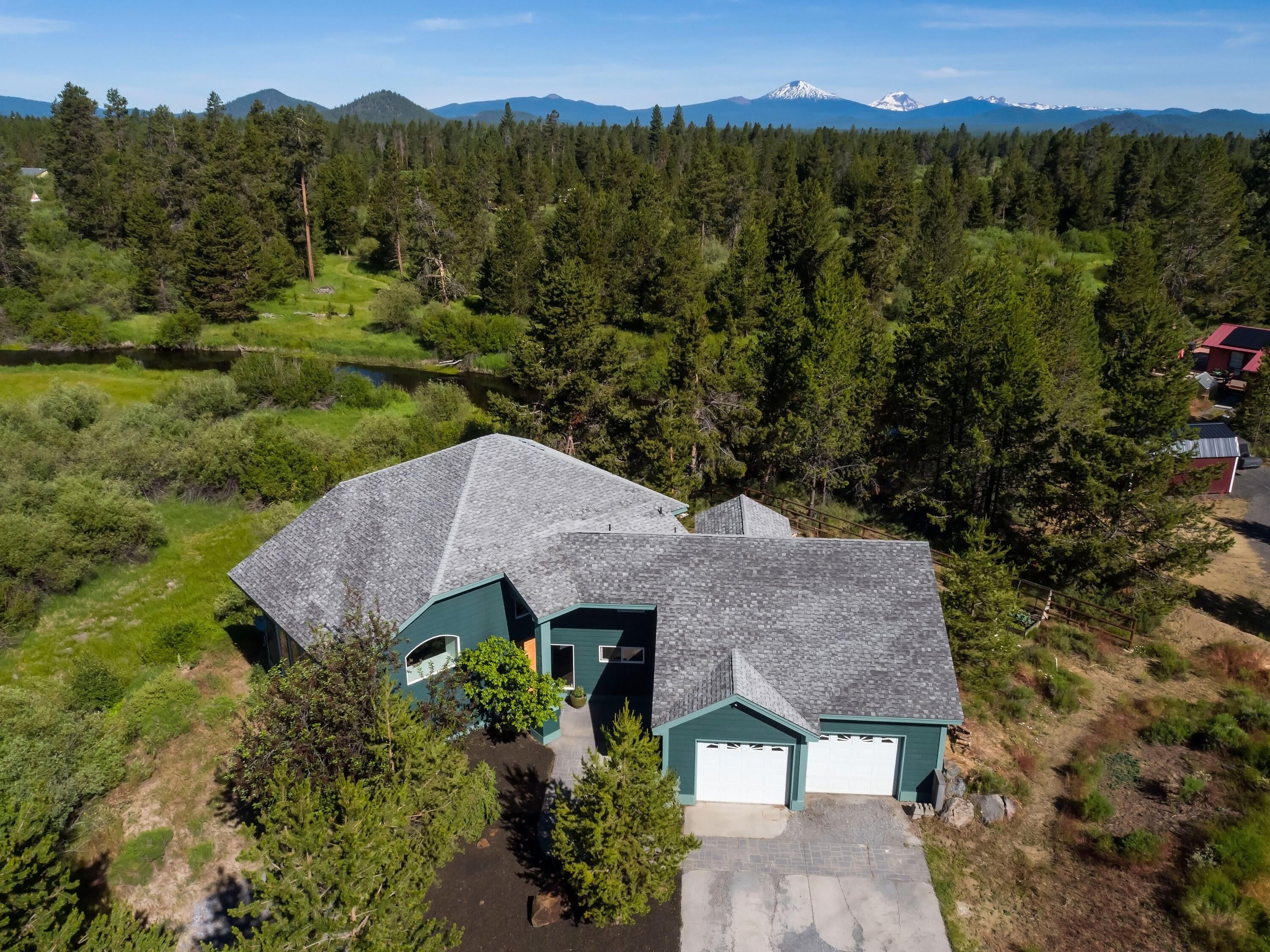 54761 Huntington Road Bend, OR 97707 - Photo 58 of 64 01
