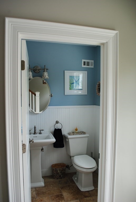 27 Old Beach Road Marshfield, MA 02050 - Photo 11 of 12 Gallery Image 11