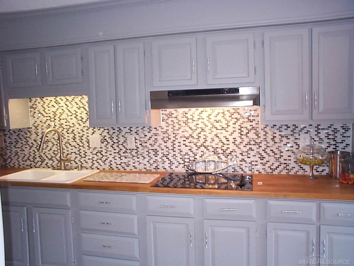 1715 River Road, Unit 14 St. Clair, MI 48079 - Photo 21 of 42 31242310-20.JPG