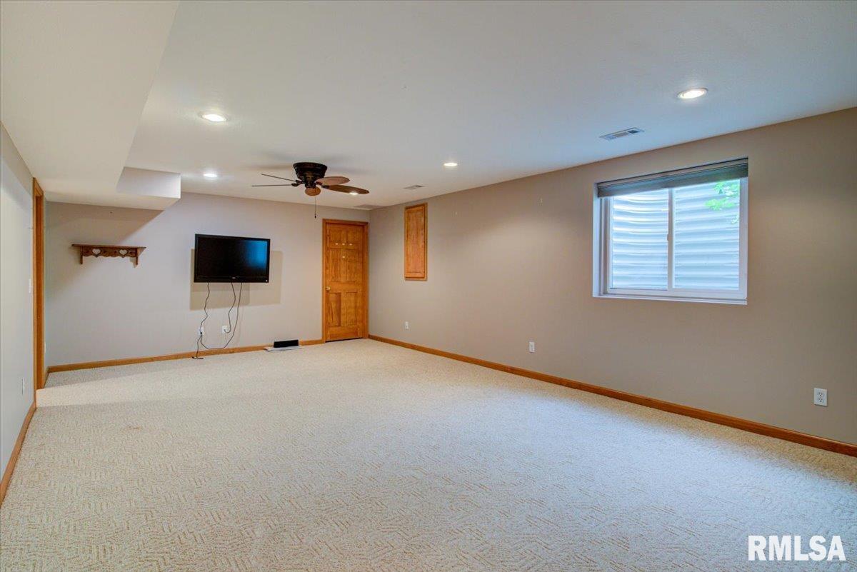 5108 Manhattan Drive Springfield, IL 62711 - Photo 28 of 38 Gallery Image 28