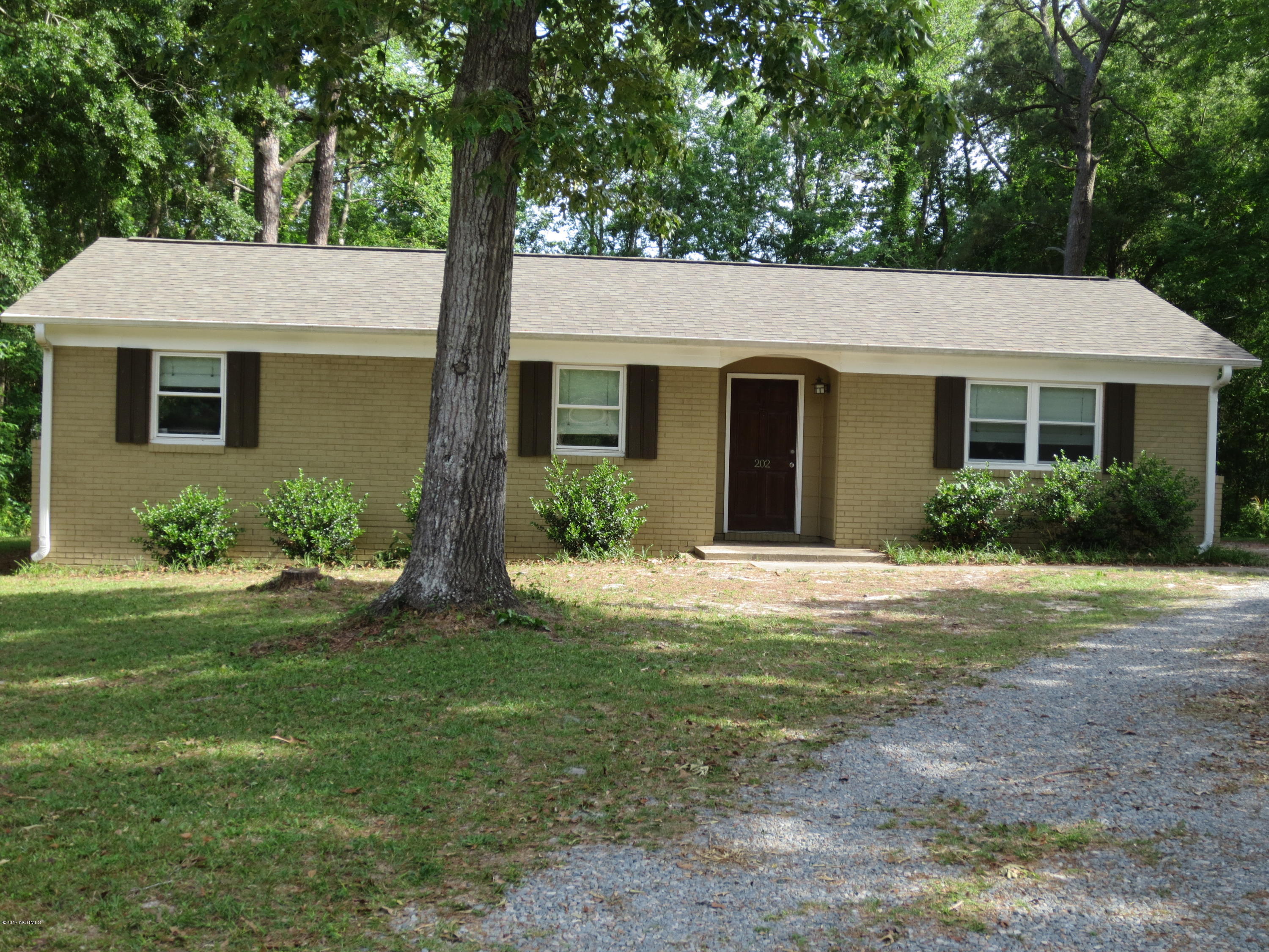 202 Bradford Road Wilmington, NC 28409 - Photo 1 of 19 IMG_0362