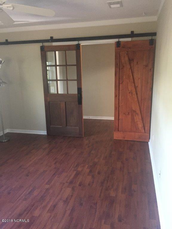 202 Bradford Road Wilmington, NC 28409 - Photo 3 of 19 IMG_4542