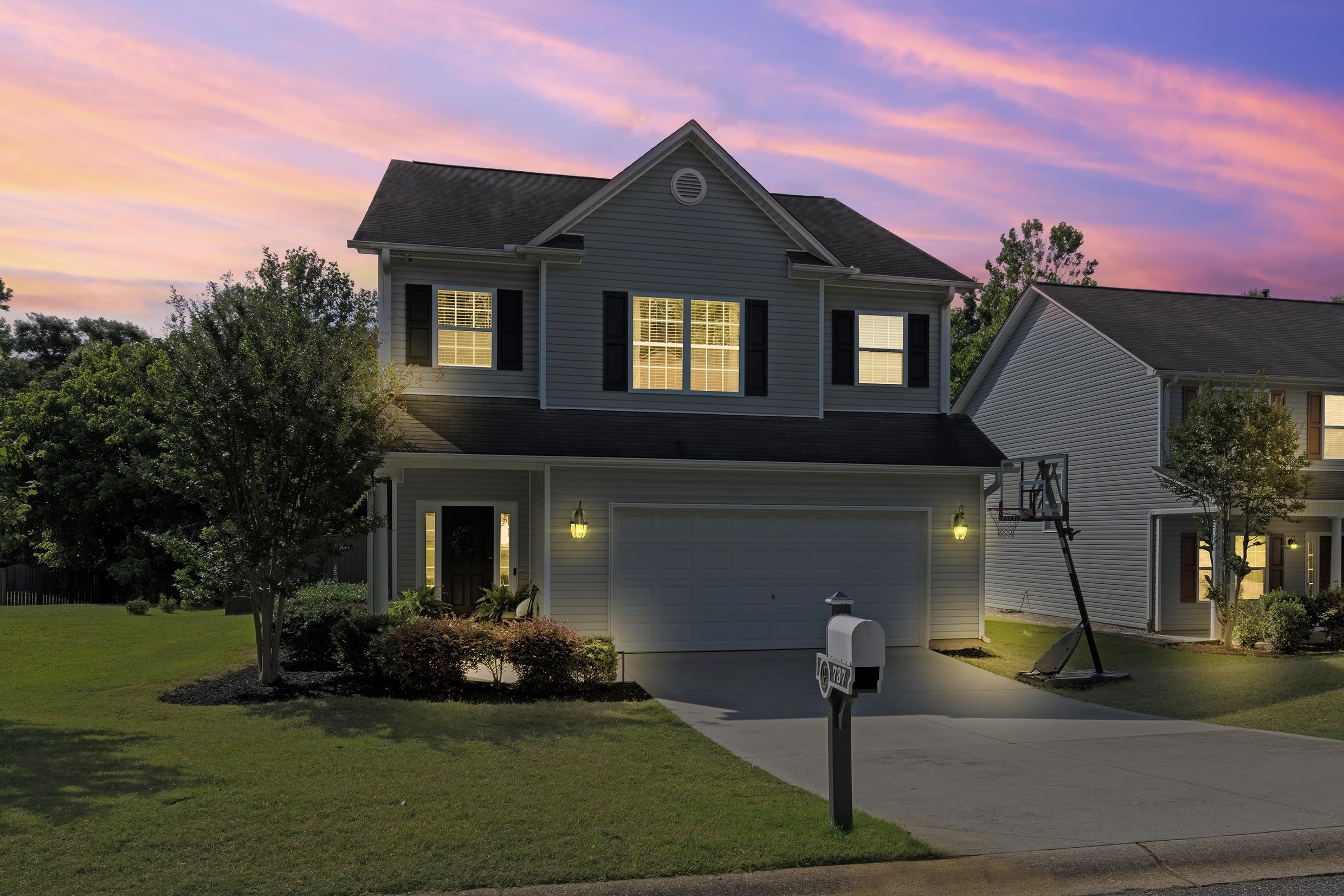 737 Shadow Dance Lane Boiling Springs, SC 29316 - Photo 2 of 38