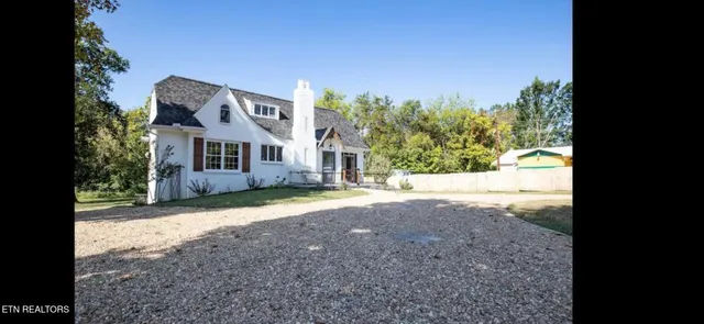 $979,900 | 3655 Douglas Dam Road, Kodak, TN 37764