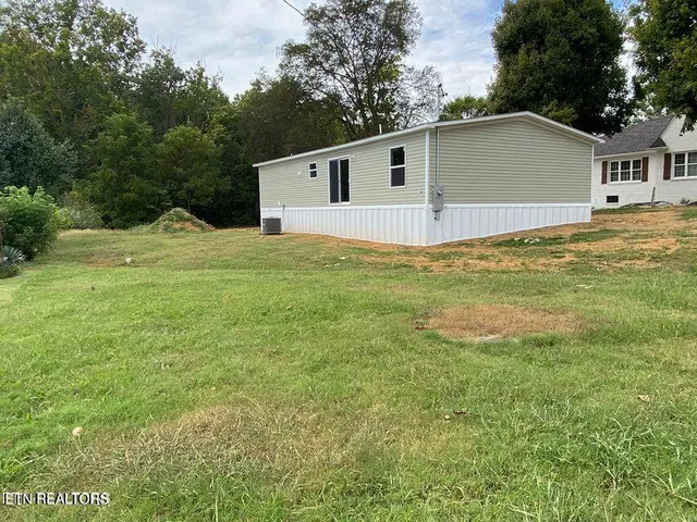 $979,900 | 3655 Douglas Dam Road, Kodak, TN 37764