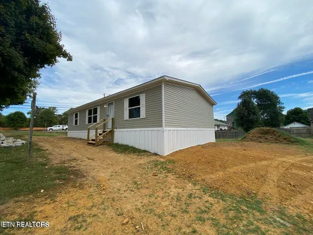 $979,900 | 3655 Douglas Dam Road, Kodak, TN 37764