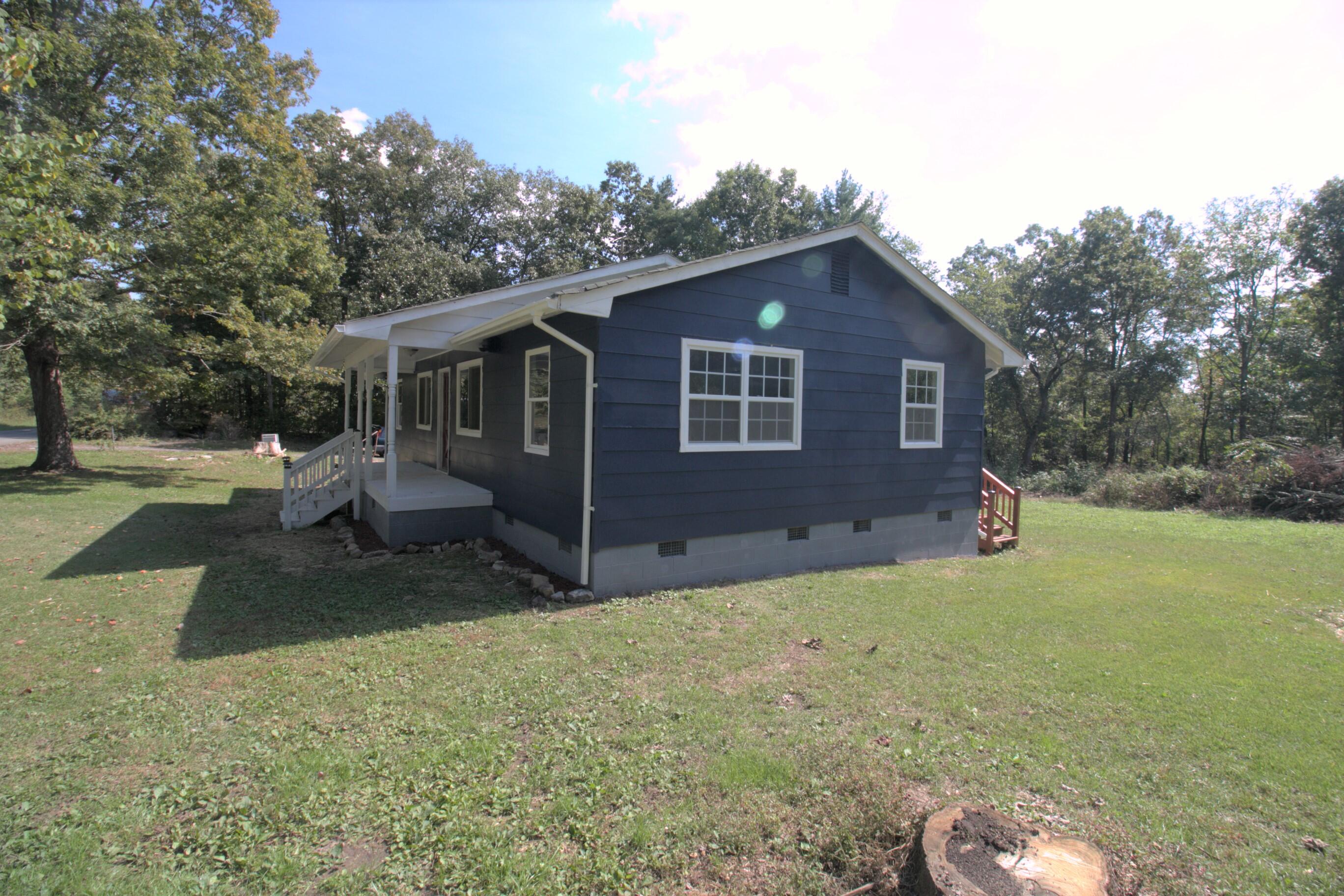 273 Flat Mountain Road Dunlap, TN 37327 - Photo 3 of 27 Right front