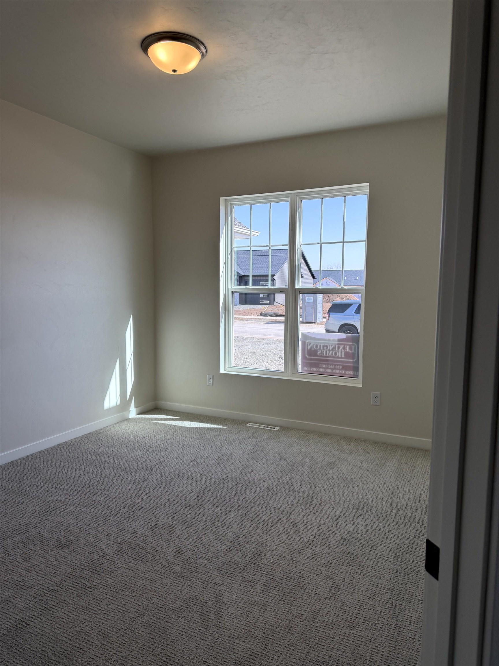 1439 Divinity Drive De Pere, WI 54115 - Photo 15 of 20
