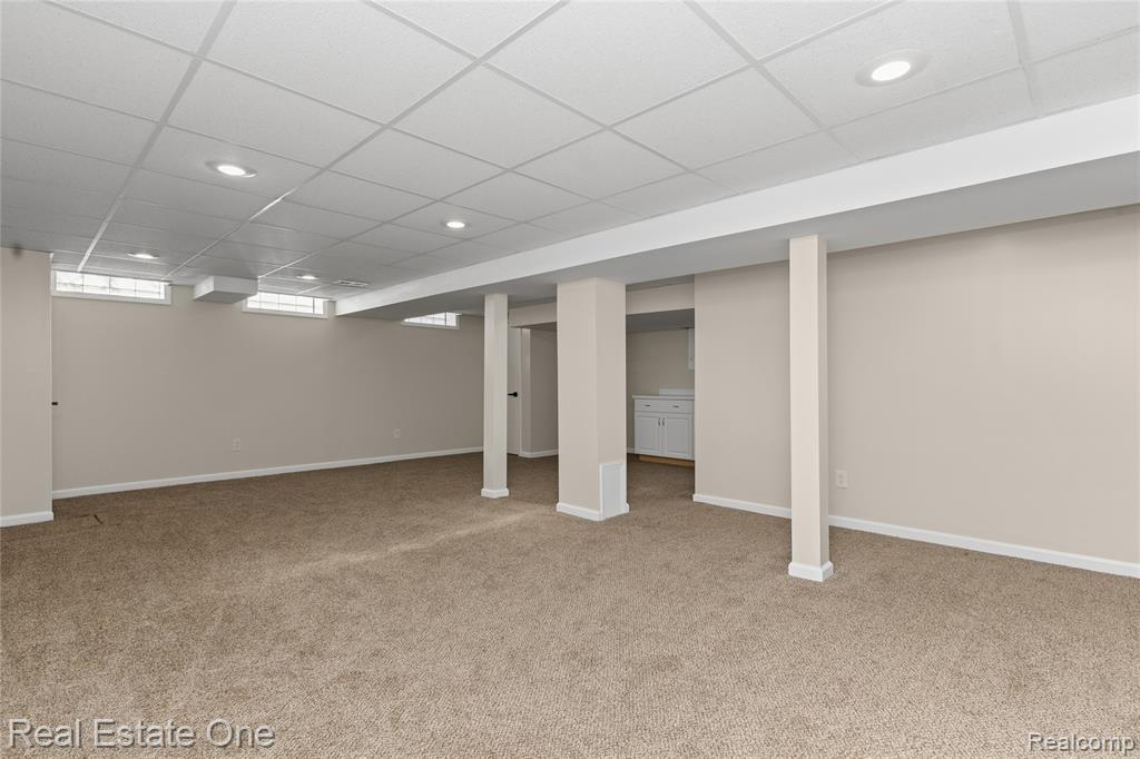 25695 Branchaster Road Farmington Hills, MI 48336 - Photo 46 of 58 Gallery Image 46