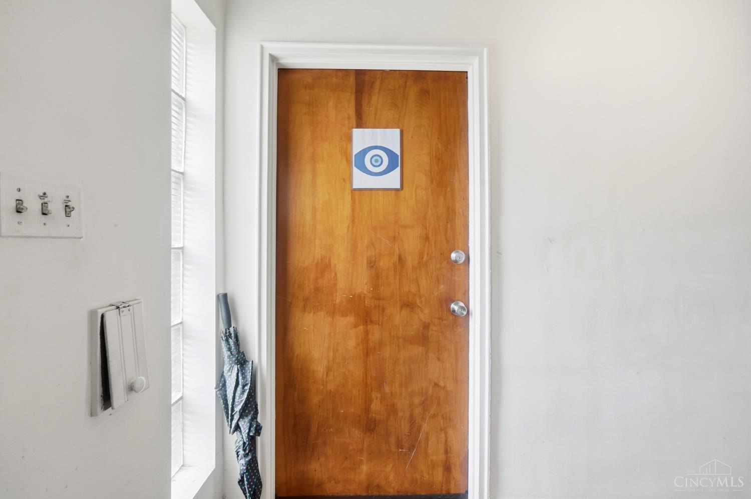 6211 Paddock Road Cincinnati, OH 45216 - Photo 9 of 80