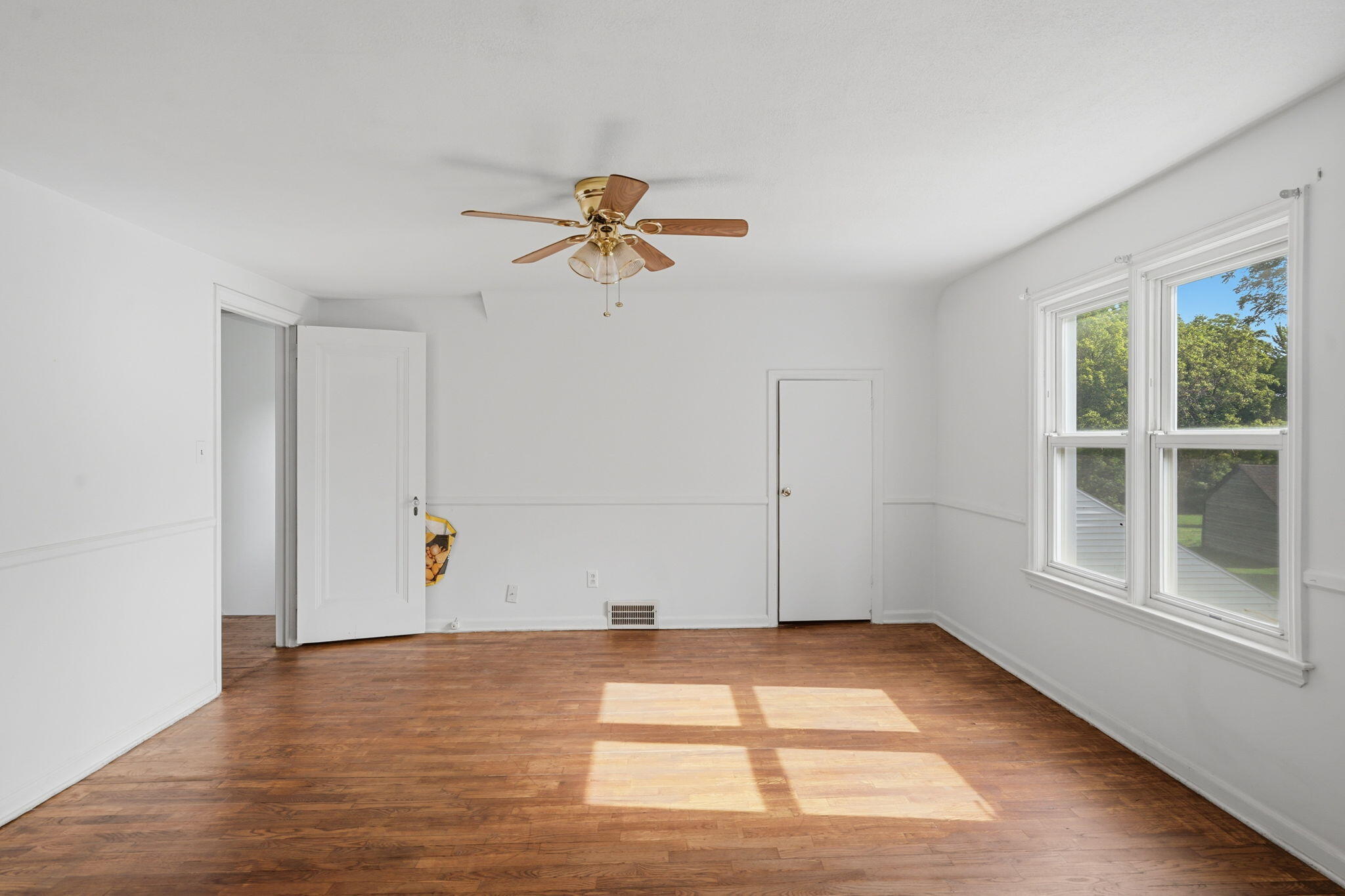 1158 West Reid Road Flint, MI 48507 - Photo 14 of 29 14-web-or-mls-DSC04052 Michael Kremer