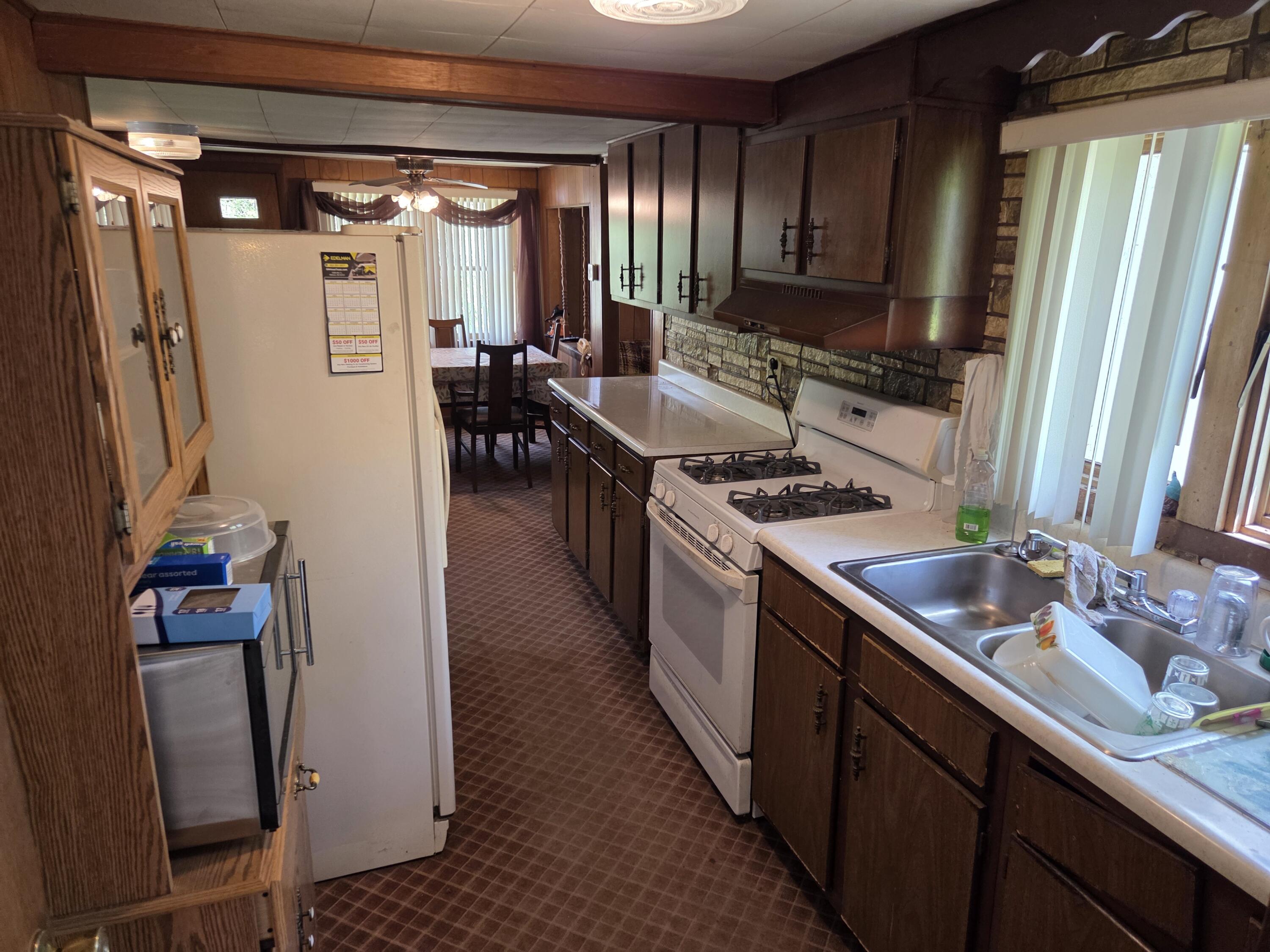 N6557 Forest Road Delavan, WI 53115 - Photo 11 of 33 1000018103