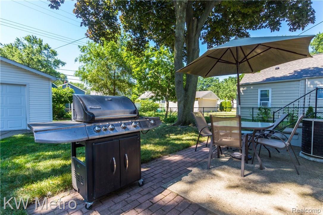 2261 Wiltshire Road Berkley, MI 48072 - Photo 20 of 20 2261 Wiltshire Rd-28.jpg