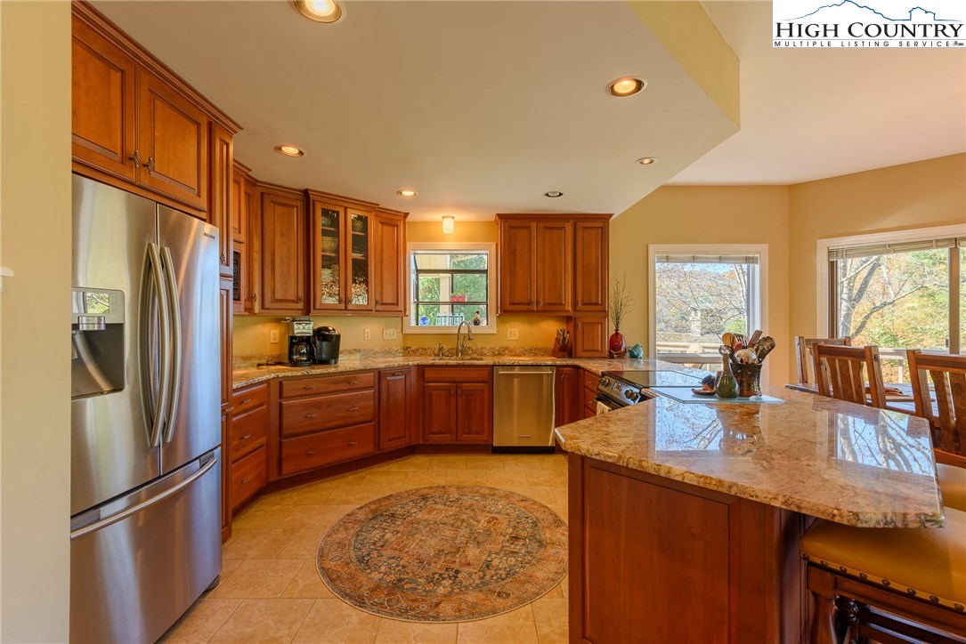 288 Willow Boone, NC 28607 - Photo 9 of 27 Gallery Image 9