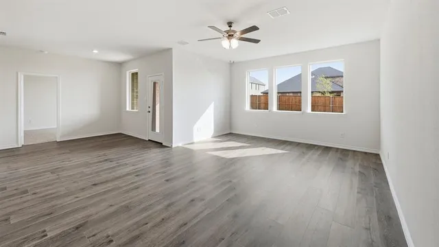 $404,775 | 3912 Athens Road, Pilot Point, TX 76258