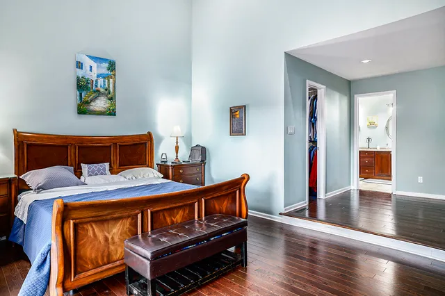 $824,900 | 501 Eagle Court, Valparaiso, IN 46383