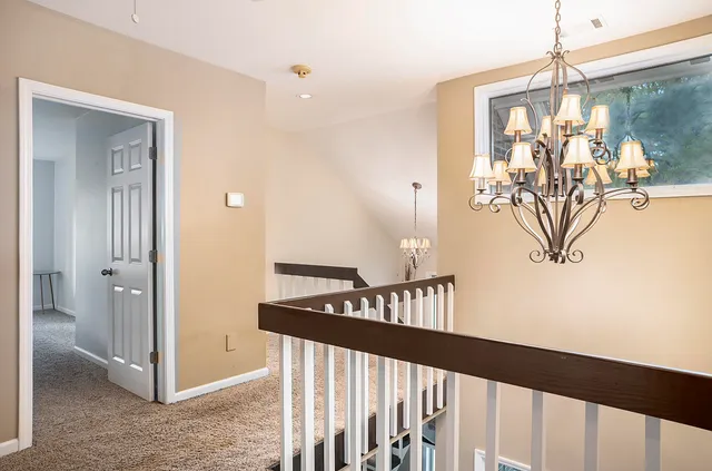 $824,900 | 501 Eagle Court, Valparaiso, IN 46383