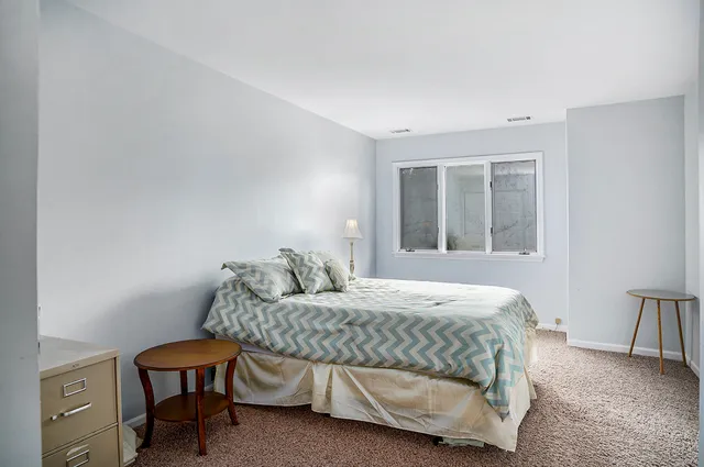 $824,900 | 501 Eagle Court, Valparaiso, IN 46383