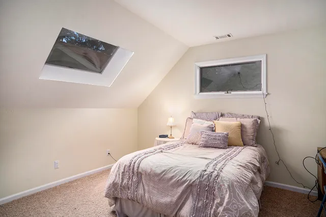 $824,900 | 501 Eagle Court, Valparaiso, IN 46383