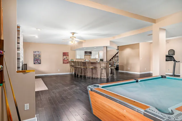 $824,900 | 501 Eagle Court, Valparaiso, IN 46383