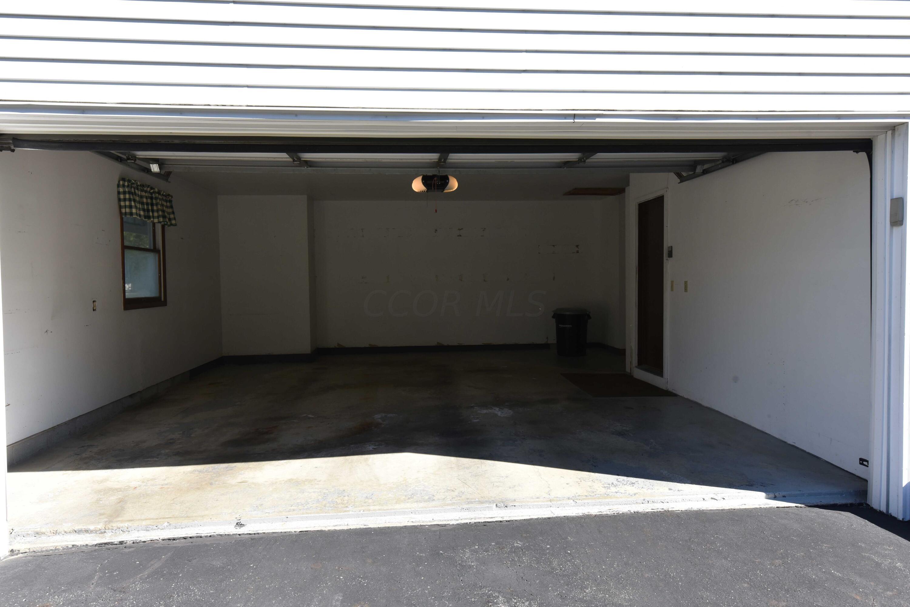 7130 Big Walnut Road Galena, OH 43021 - Photo 17 of 17 Garage