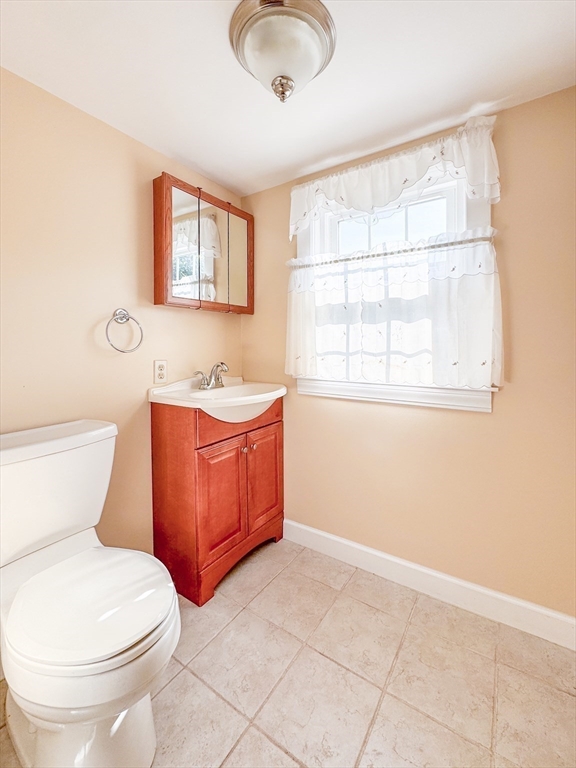 59 Rice Road Quincy, MA 02170 - Photo 9 of 12