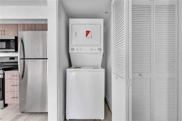 $2,000 | 175 Northwest 160th Street, Unit 115, North Miami Beach, FL 33169