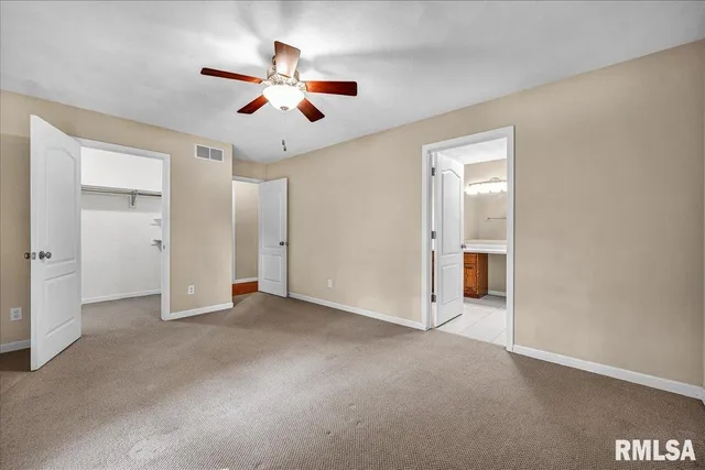 $335,000 | 228 Briarwood Place, Dahinda, IL 61428