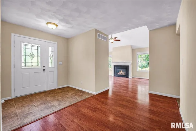 $335,000 | 228 Briarwood Place, Dahinda, IL 61428