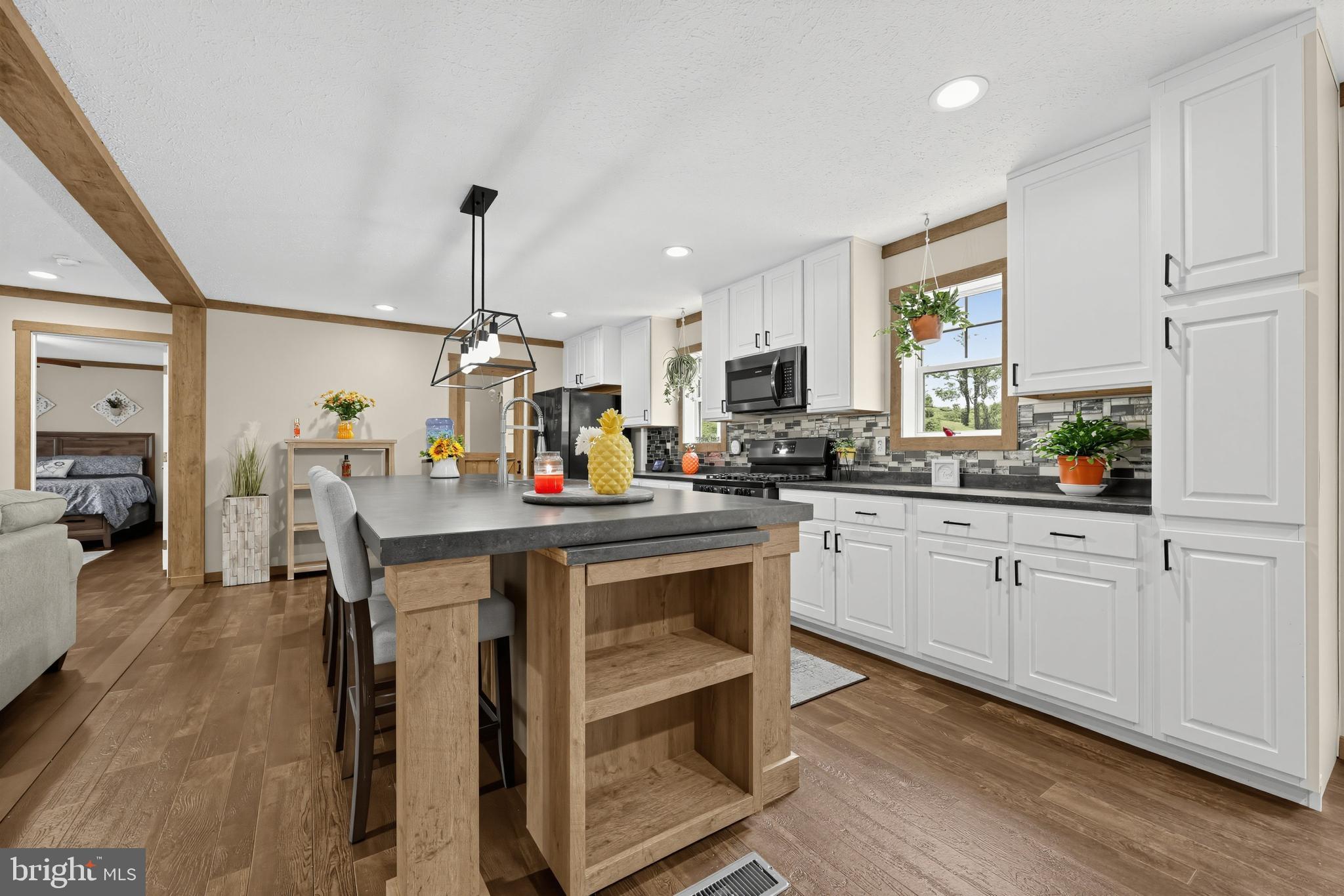 3213 Miller Road Pennsburg, PA 18073 - Photo 21 of 52 Gallery Image 21