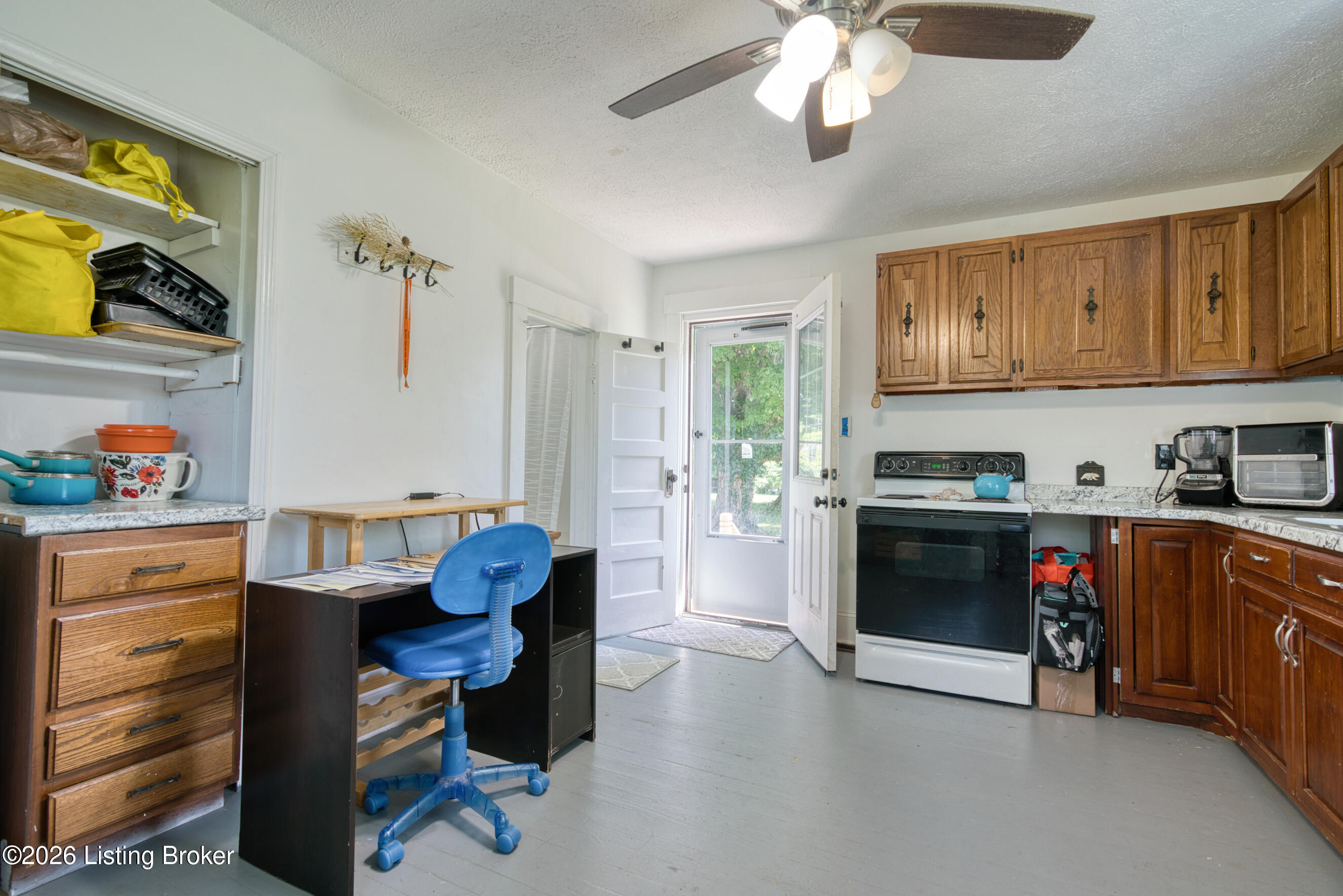 5703 Billtown Road Louisville, KY 40299 - Photo 11 of 39 MLS FIT__DSC6344_hdr_2