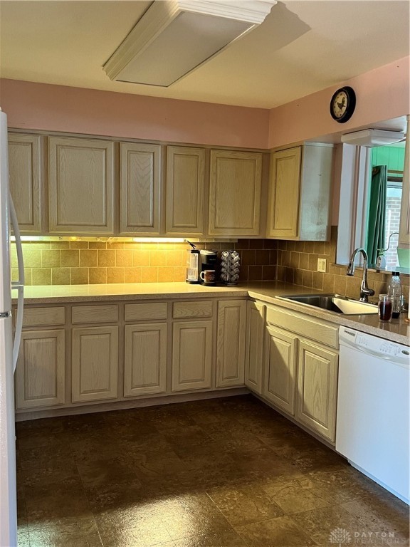 941 Gardner Road Kettering, OH 45429 - Photo 7 of 46