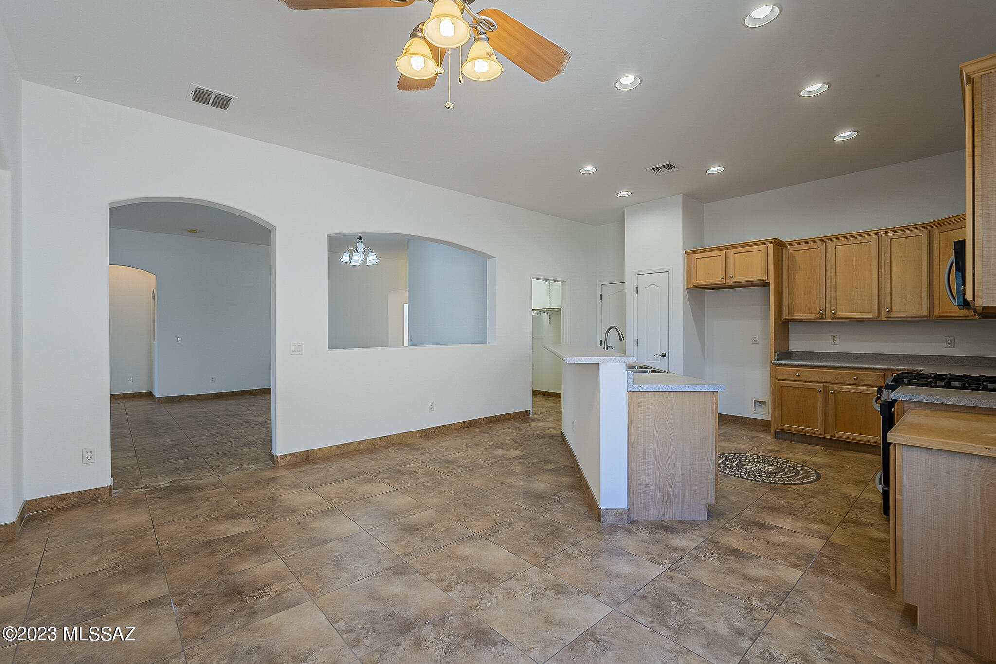 3685 South Desert Cache Road Tucson, AZ 85735 - Photo 17 of 50 Gallery Image 17