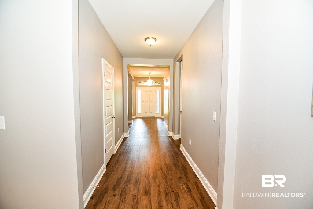 2101 Bourbon Street Foley, AL 36535 - Photo 8 of 35 Entry Hall