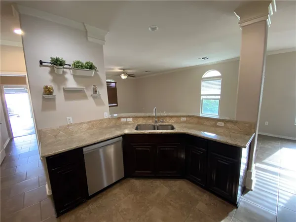 $2,200 | 6013 Tapestry Drive, Corpus Christi, TX 78414