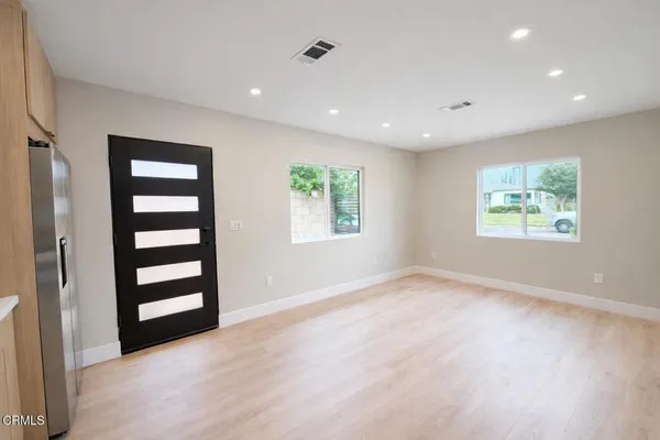 $2,100 | 16744 1/2 Ludlow Street, Los Angeles, CA 91344