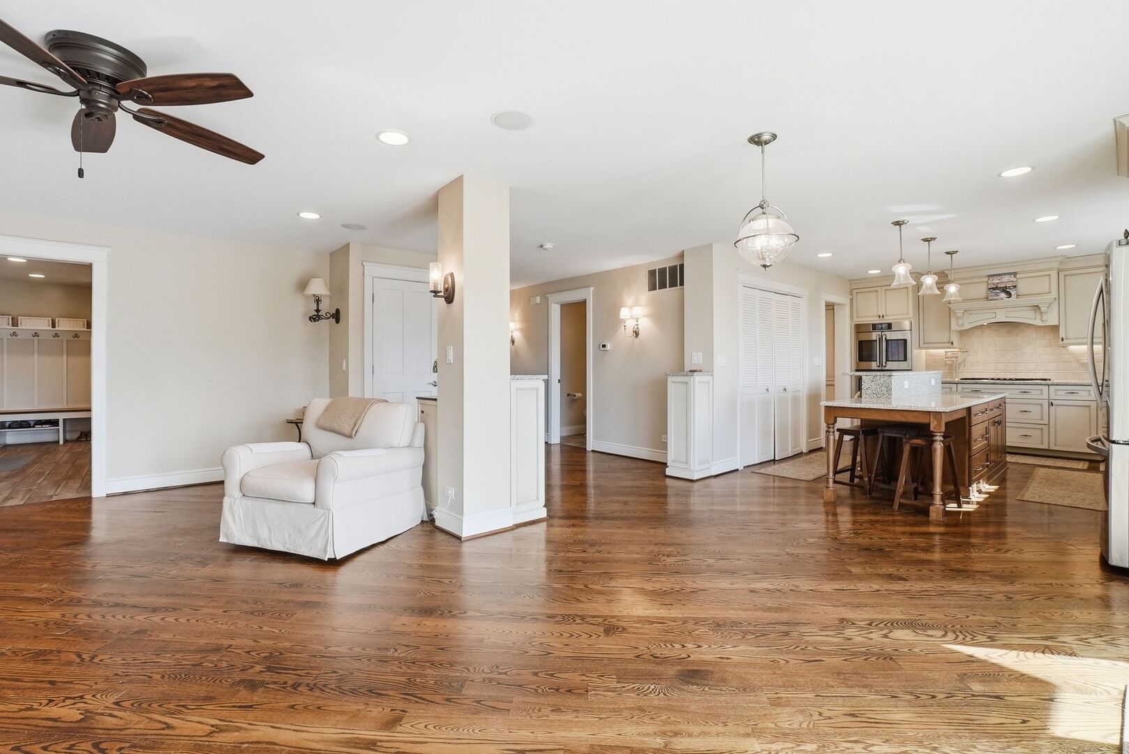 25817 Cook Street Wauconda, IL 60084 - Photo 8 of 44