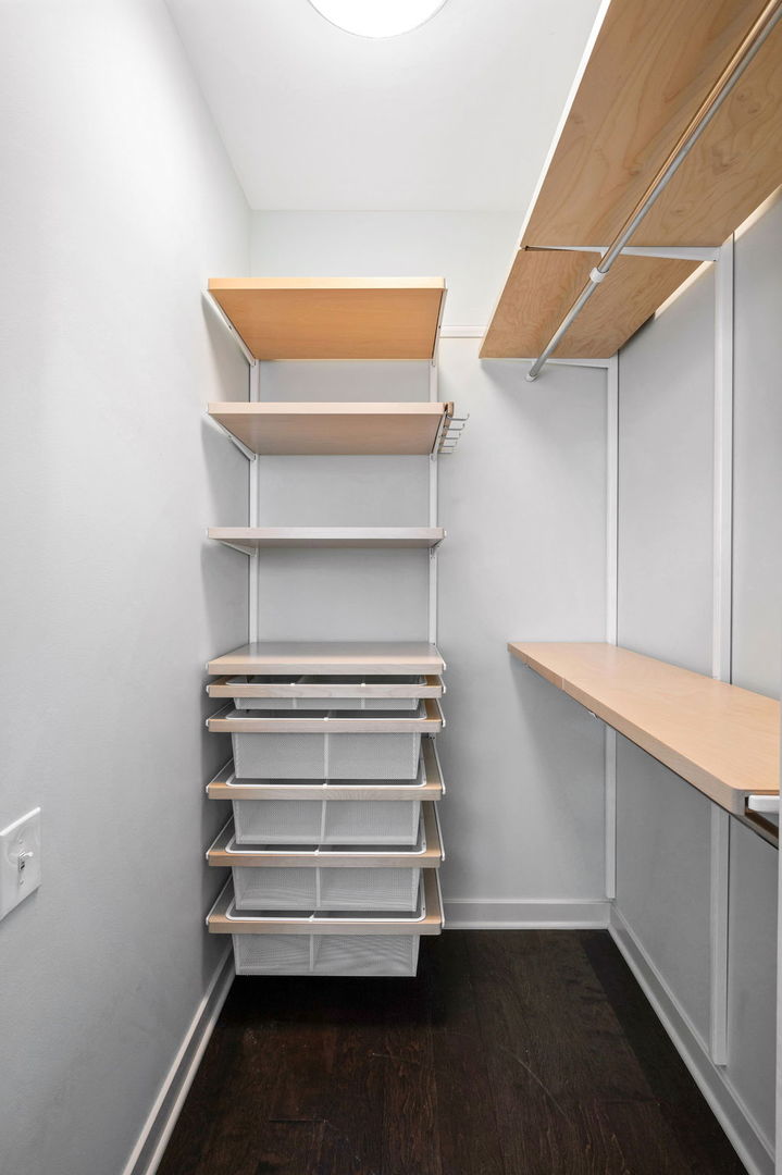 653 North Kingsbury Street, Unit 1204 Chicago, IL 60654 - Photo 13 of 25