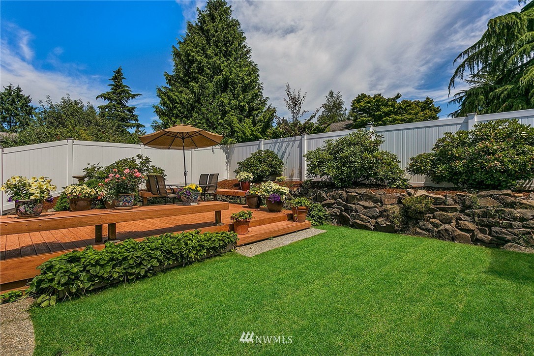 1702 Northeast 14th Street Renton, WA 98056 - Photo 4 of 22