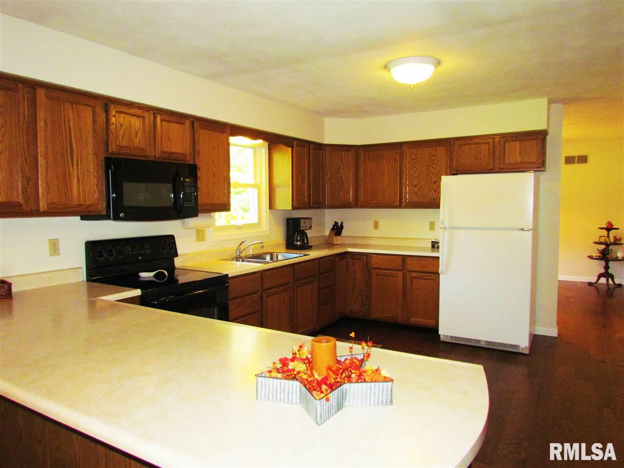 4126 South Autumn Drive Mapleton, IL 61547 - Photo 12 of 36 Gallery Image 12