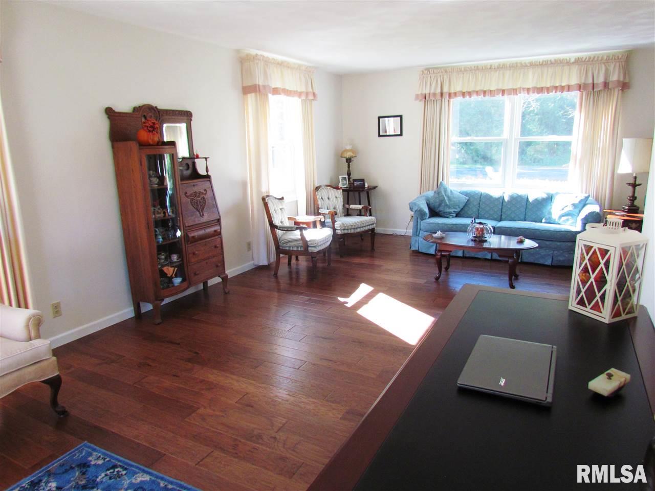 4126 South Autumn Drive Mapleton, IL 61547 - Photo 7 of 36 Gallery Image 7