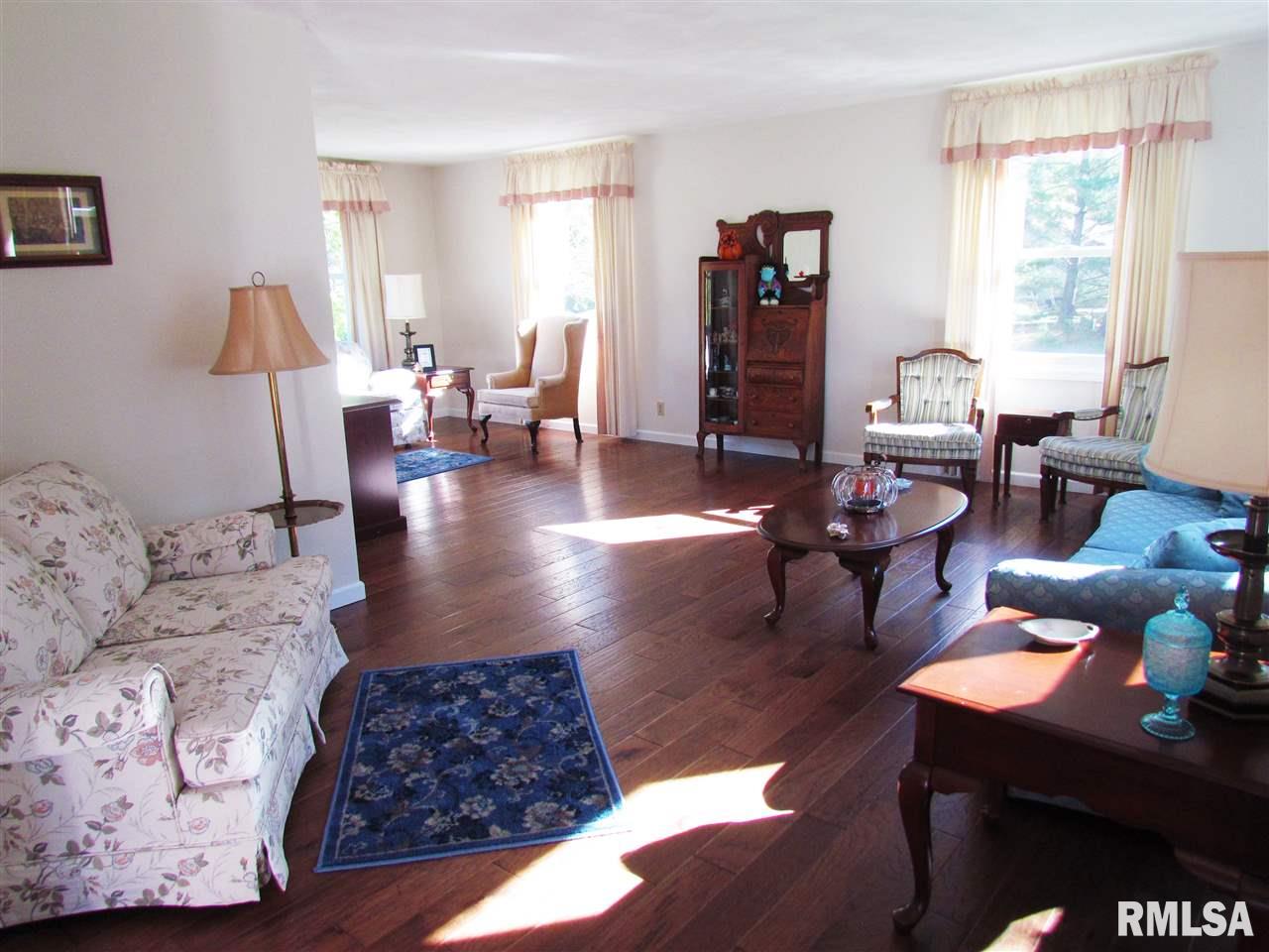 4126 South Autumn Drive Mapleton, IL 61547 - Photo 9 of 36 Gallery Image 9