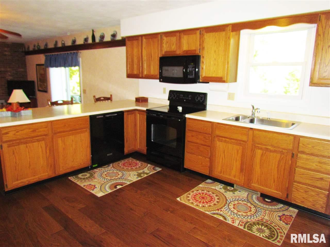 4126 South Autumn Drive Mapleton, IL 61547 - Photo 10 of 36 Gallery Image 10