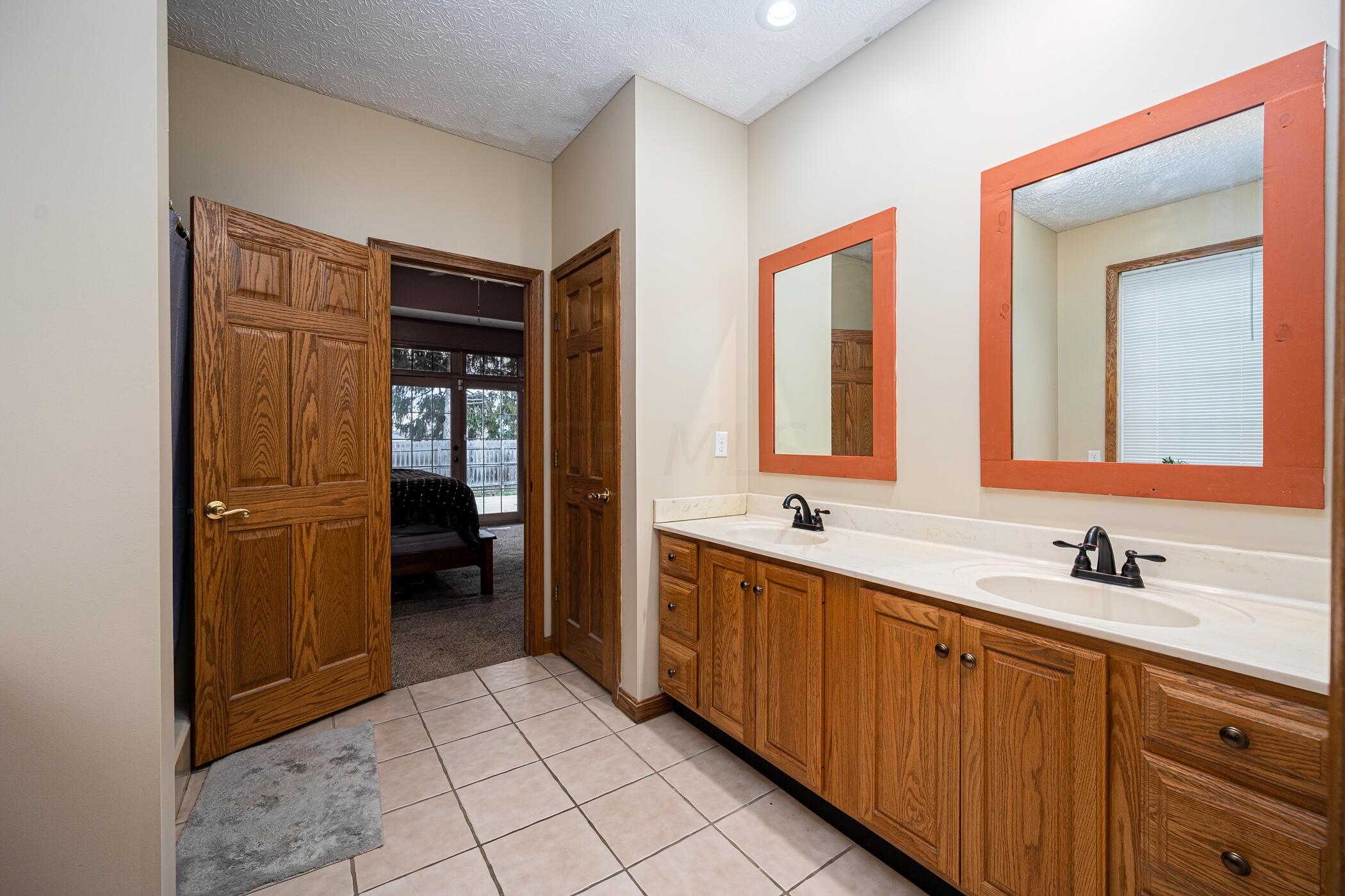 326 Chatham Road Circleville, OH 43113 - Photo 20 of 36 326 Chatham Rd, Circleville, OH 43113_05