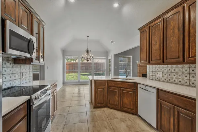 $3,200 | 4622 Hackberry Street, Flower Mound, TX 75028